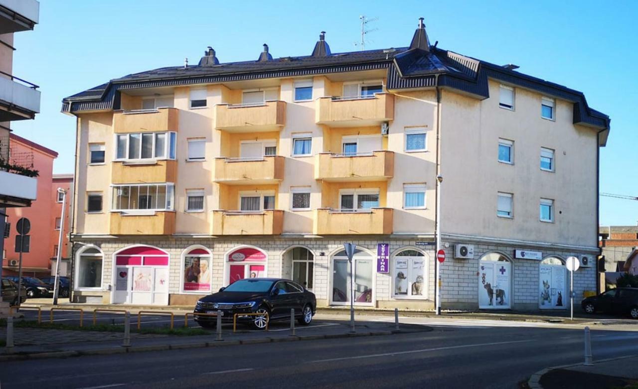 Studio apartman Comodo Zagabria Esterno foto