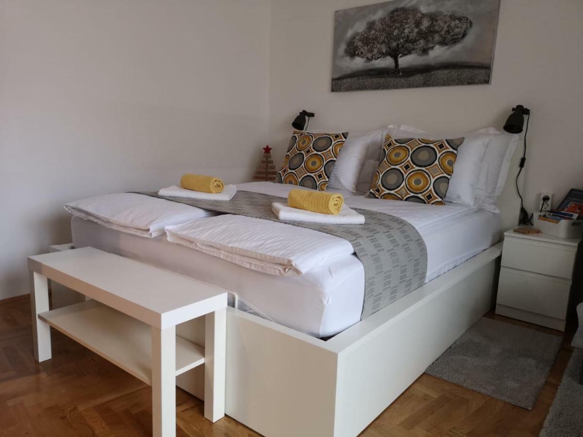 Studio apartman Comodo Zagabria Esterno foto