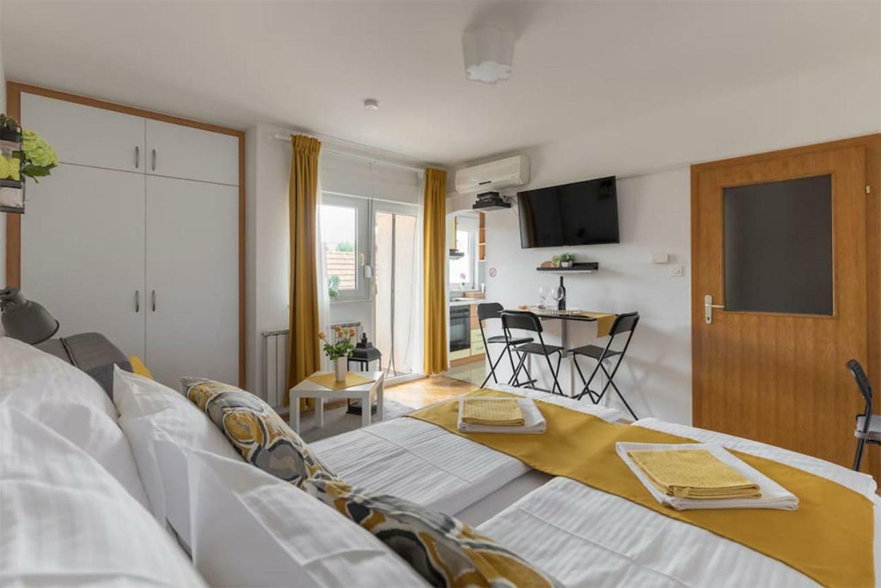 Studio apartman Comodo Zagabria Esterno foto